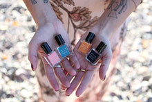 Load image into Gallery viewer, Wild Spirit Perfume Discovery Set 4-PC Cruelty-Free Eau de Parfum Rollerball Collection