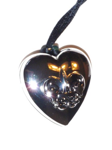 Avon Outspoken By Fergie Perfumed Pendant