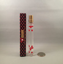 Load image into Gallery viewer, Marc Jacobs DOT Spray Pen (.33 oz)
