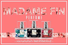 Load image into Gallery viewer, Madame perfume smell Dauphin Dauphin MADAME FIN FIN IN LOVE In Love Red Box 30 ML.
